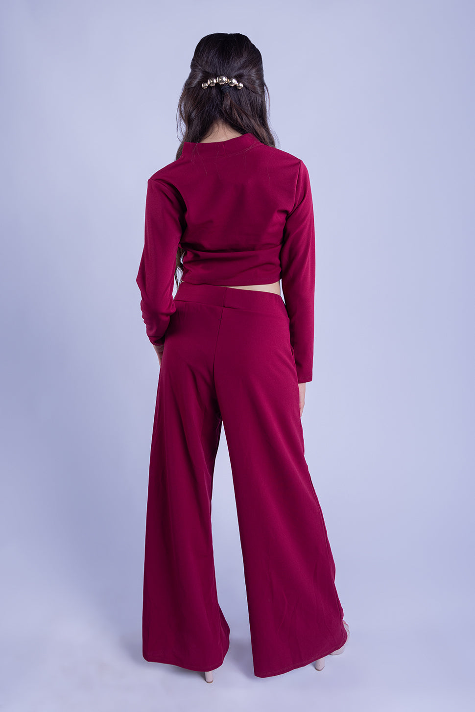 Crop top manga larga cuello de tortuga