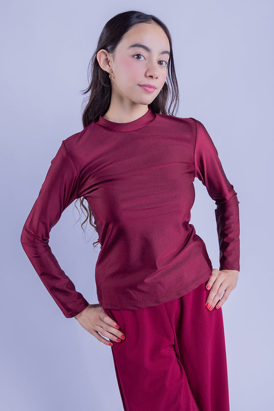 Blusa satinada manga larga de cuello alto