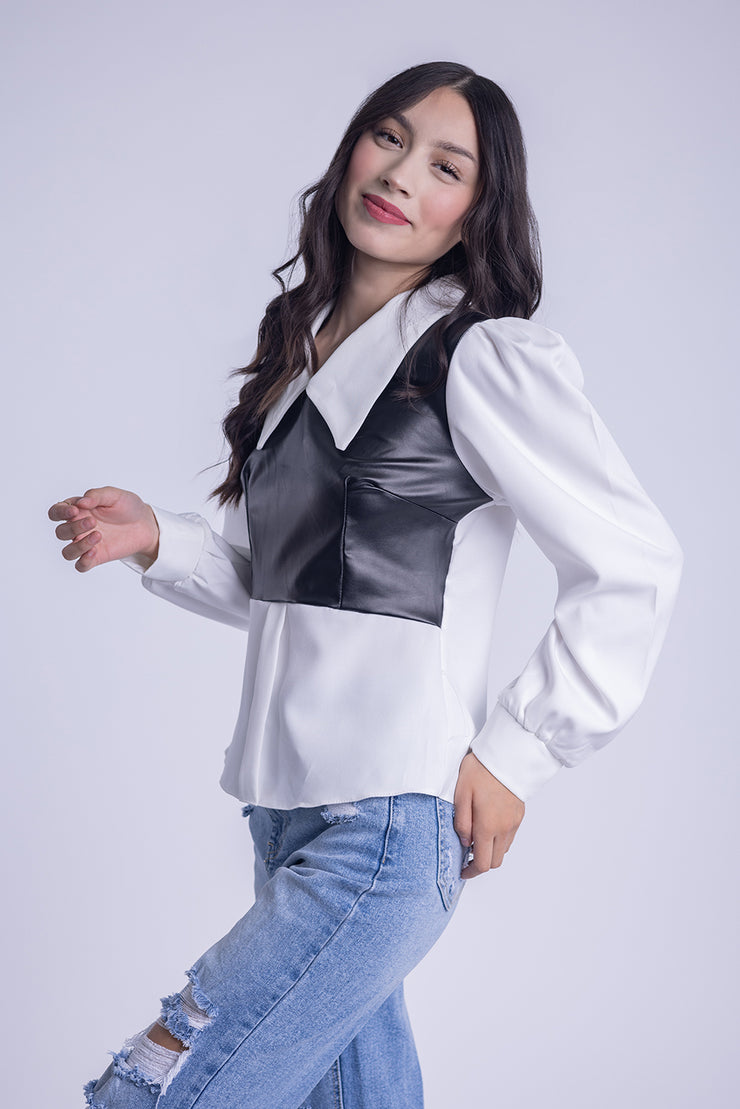 Blusa de vestir con chaleco de vinil