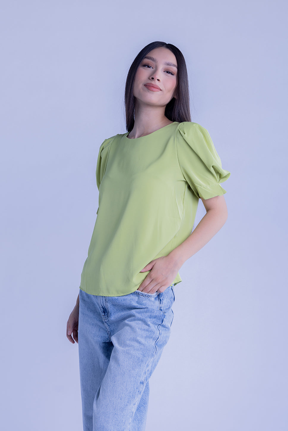 Blusa verde con manga de globo