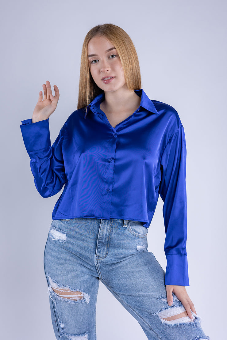 Crop top satinado manga larga
