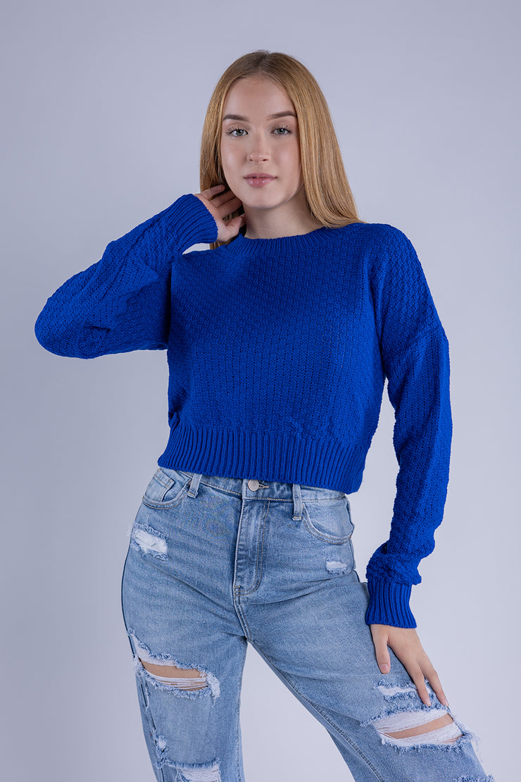 Suéter azul plaqueado tipo crop top