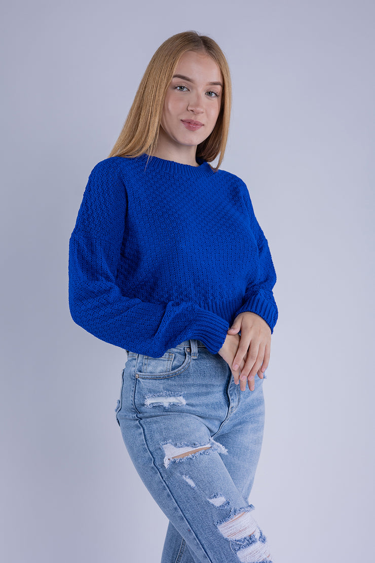 Suéter azul plaqueado tipo crop top