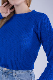 Suéter azul plaqueado tipo crop top