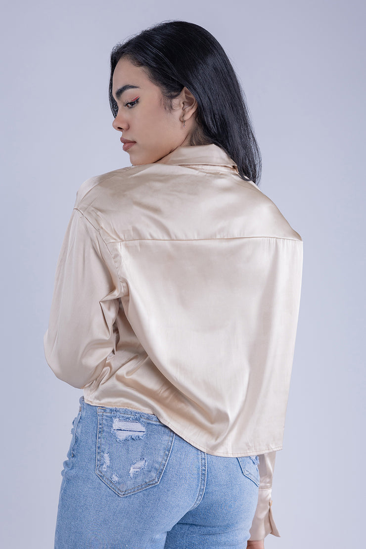 Crop top satinado manga larga