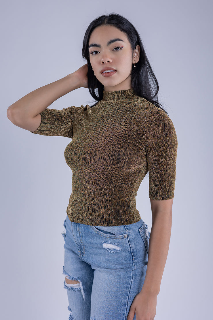 Crop top de destellos dorados