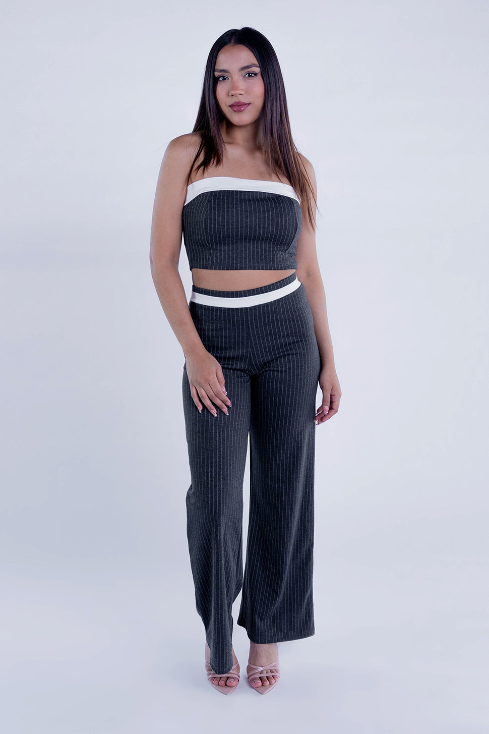 Conjunto de dos piezas negro con contraste de color