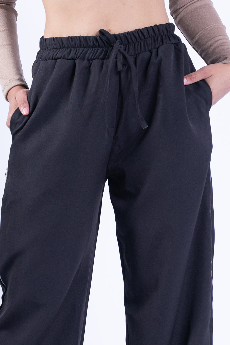 Pantalonera deportiva negra