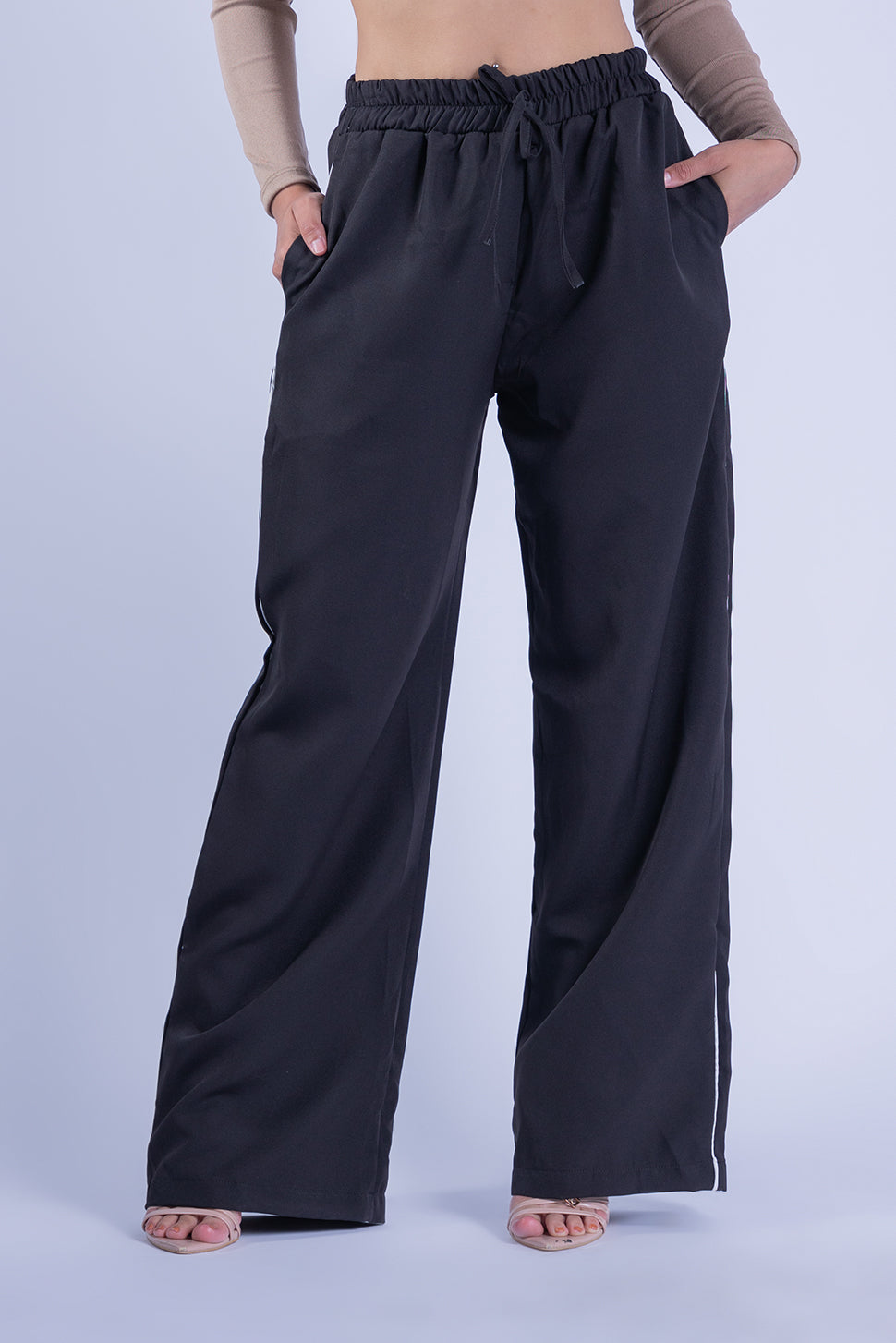Pantalonera deportiva negra