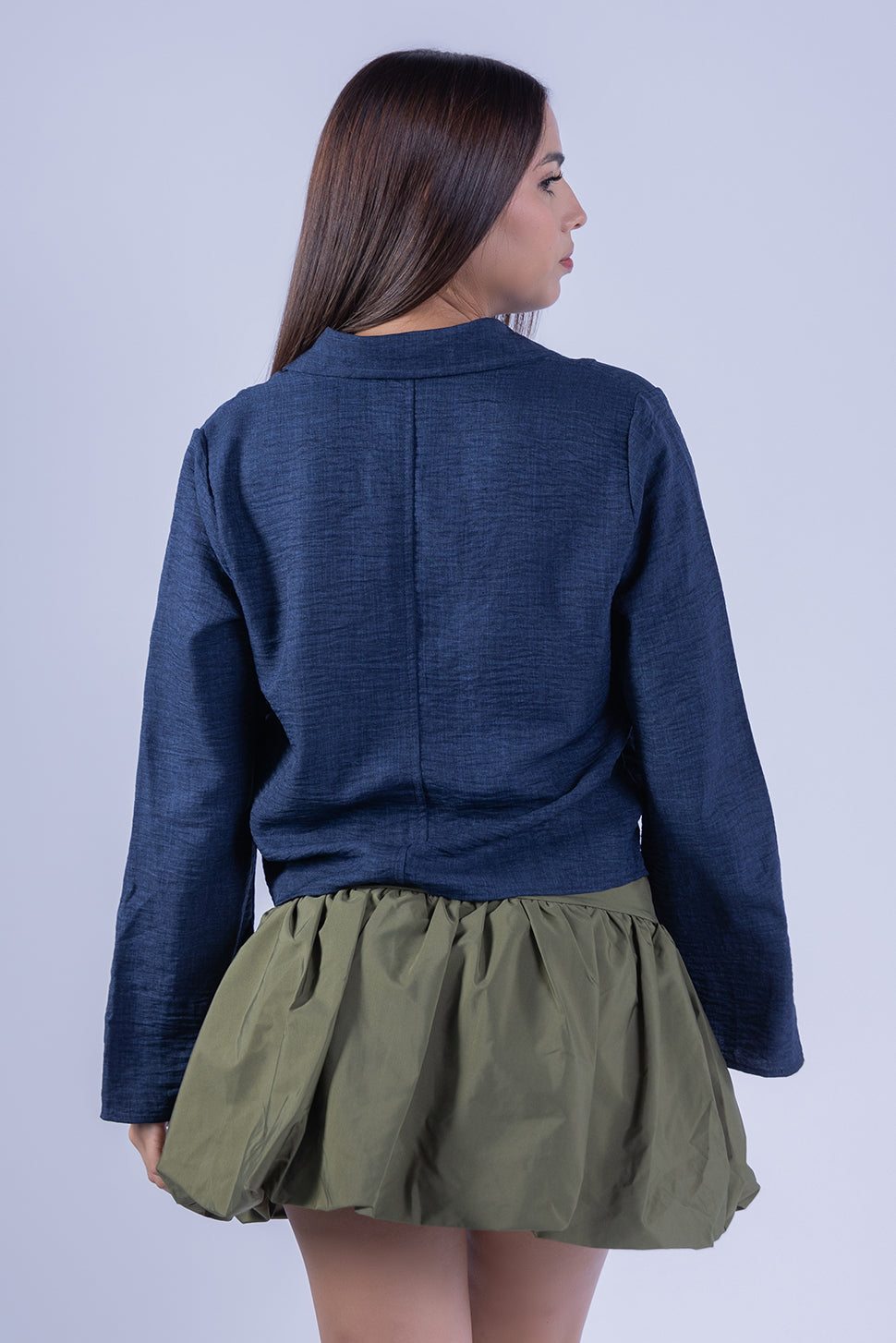 Blusa azul con amarres y manga
