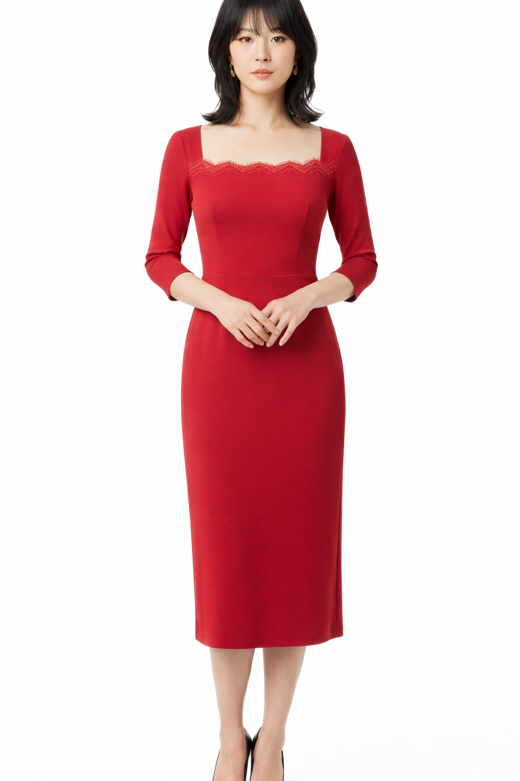 Vestido rojo entallado manga 3/4, con detalle de encaje en el pecho