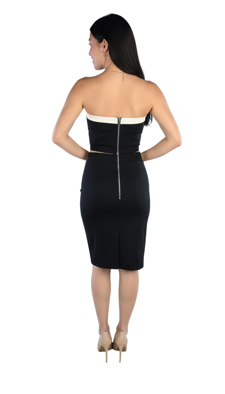 Conjunto de dos piezas de blusa strapple y falda con contraste