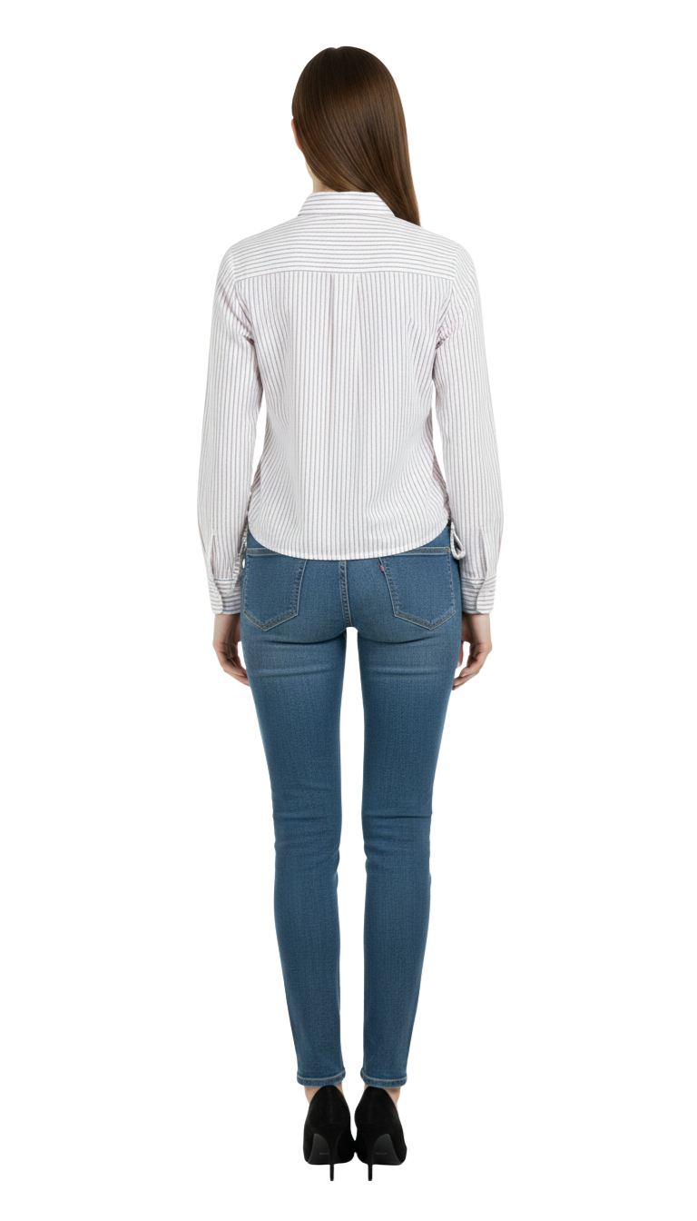 Blusa de rayas rosas y blancas abotonado con detalles laterales