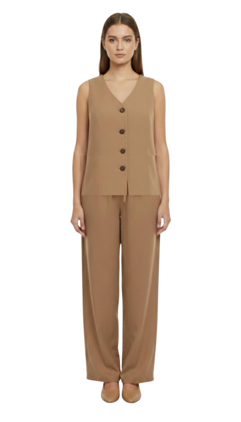 Conjunto de lino cafe de blusa tipo chaleco y pantalon con elastico