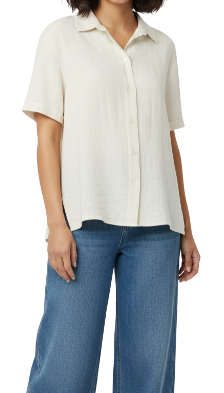Camisa abotonada amplia de lino