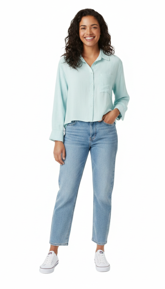 Crop top azul abotonado con bolsita