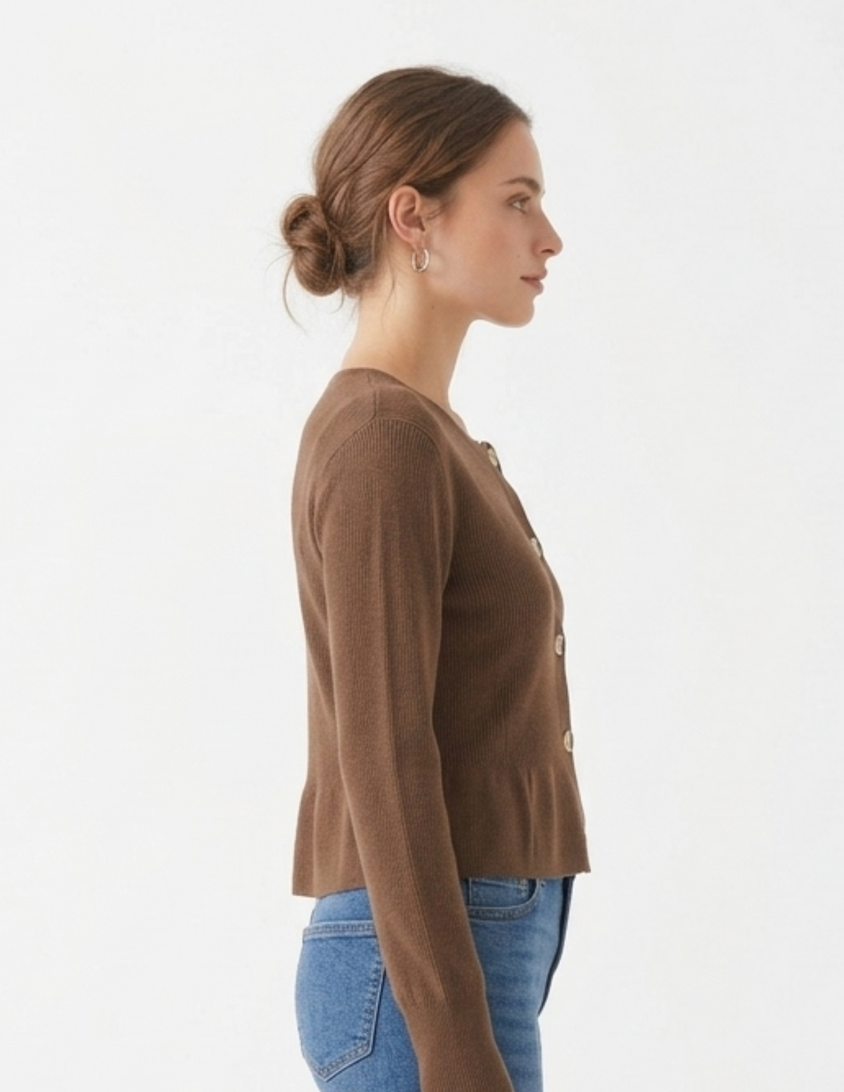 Blusa cafe acanalada abotonada
