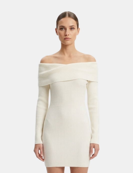 Vestido acanalado blanco con hombro descubierto