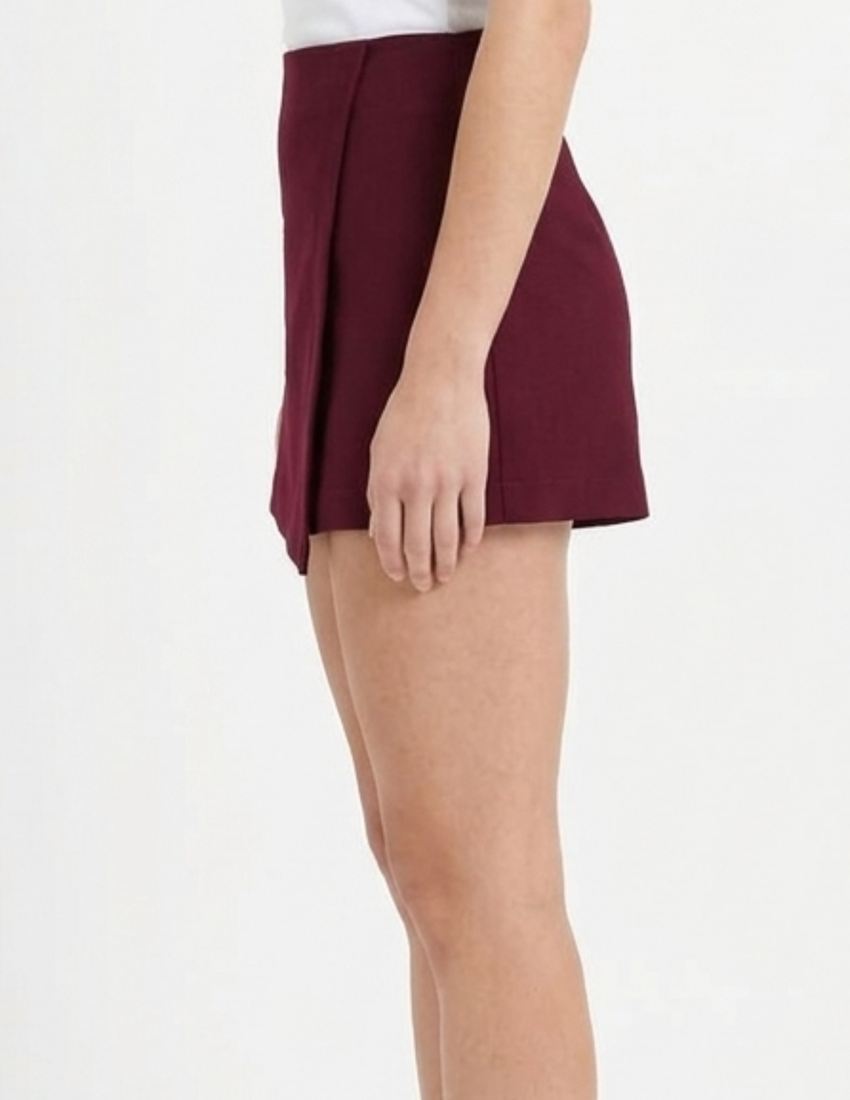 Falda short guinda cruzada