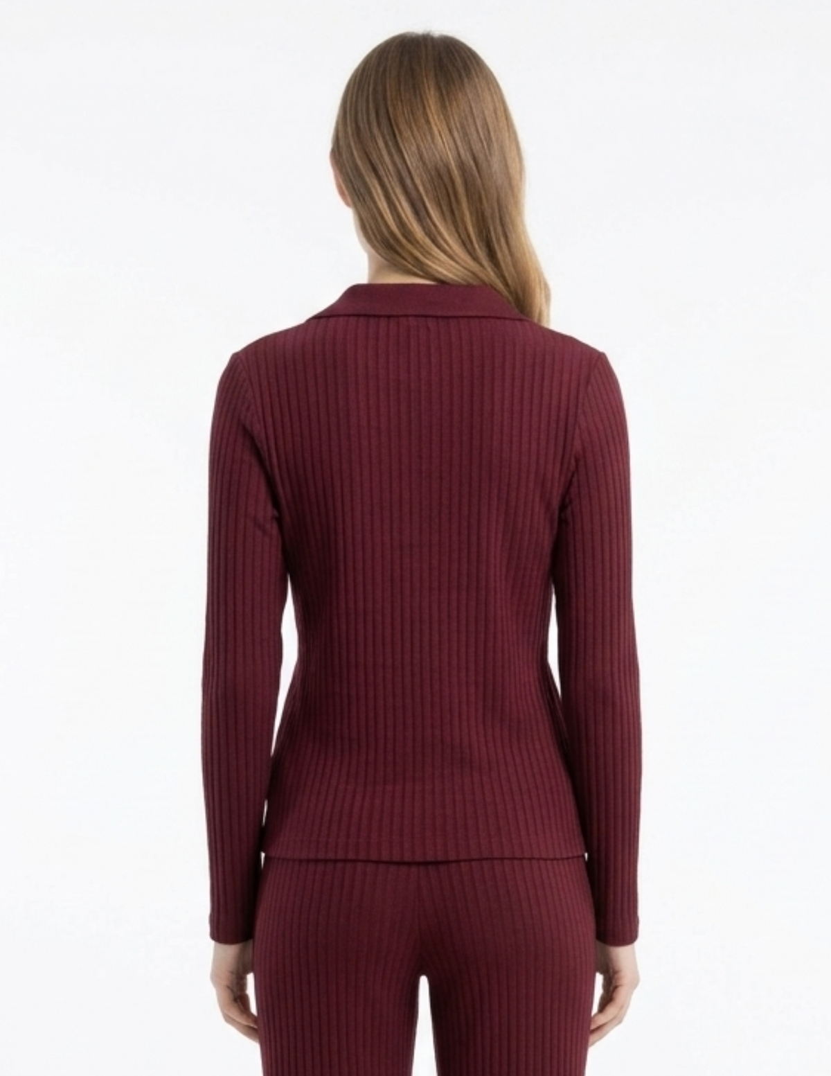 Cojunto acanalado guinda de blusa y pantalón
