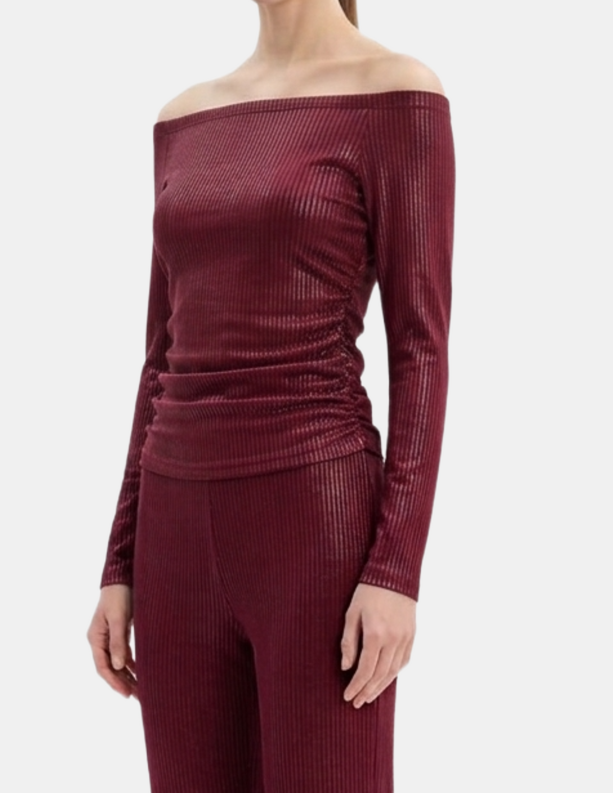Conjunto acanalado satinado de blusa plisada y pantalón
