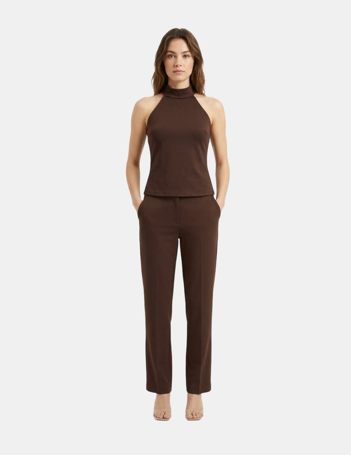 Conjunto cafe de blusa y pantalón