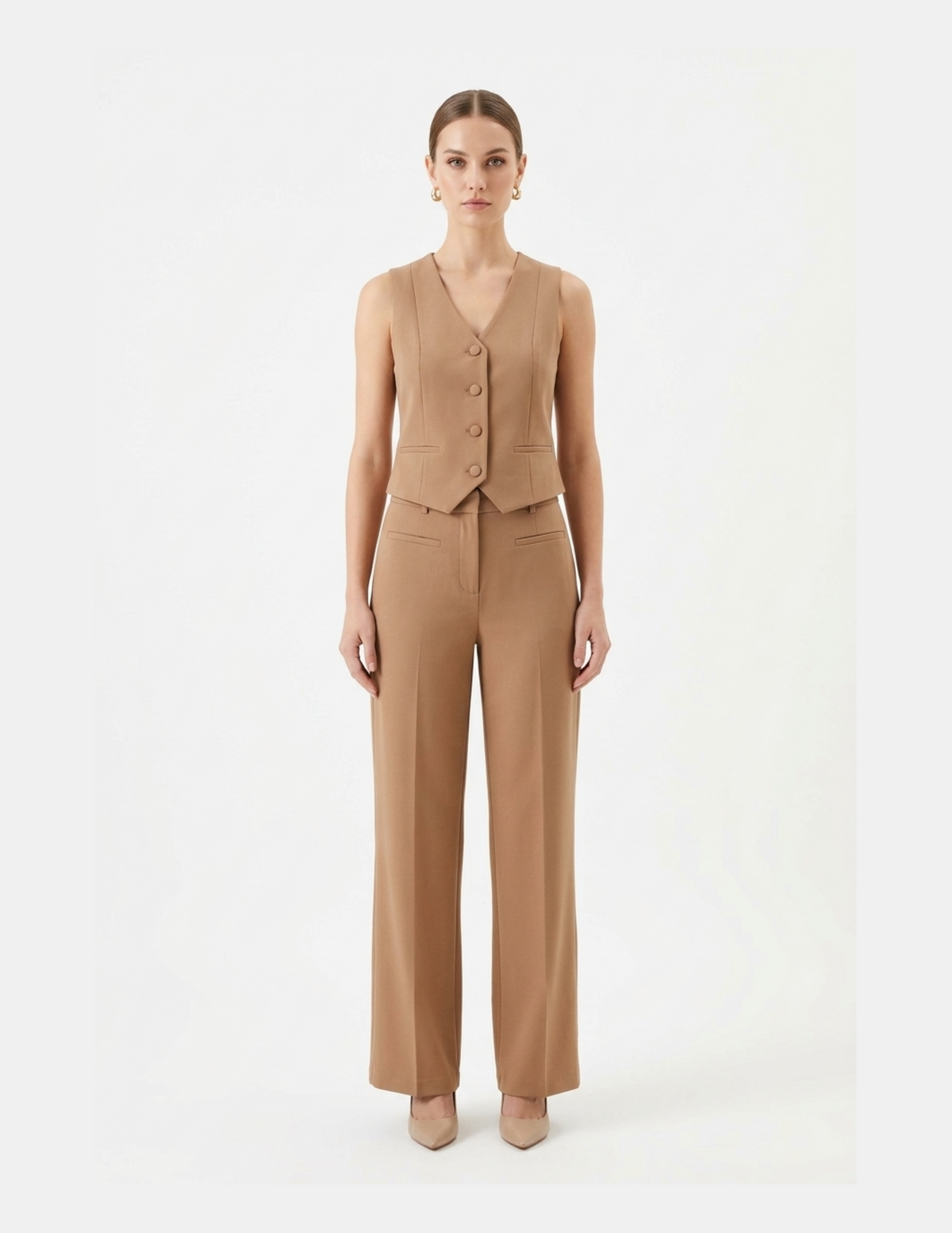 Conjunto de chaleco y pantalón de vestir cafe
