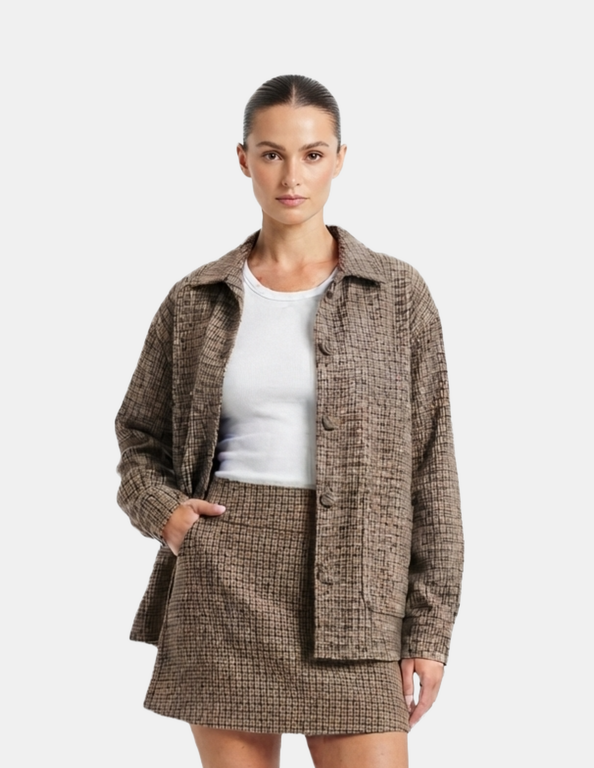 Conjunto cuadriculado de chaqueta y falda