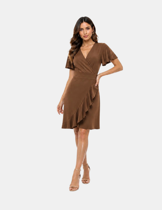 Vestido cafe satinado con olan en falda