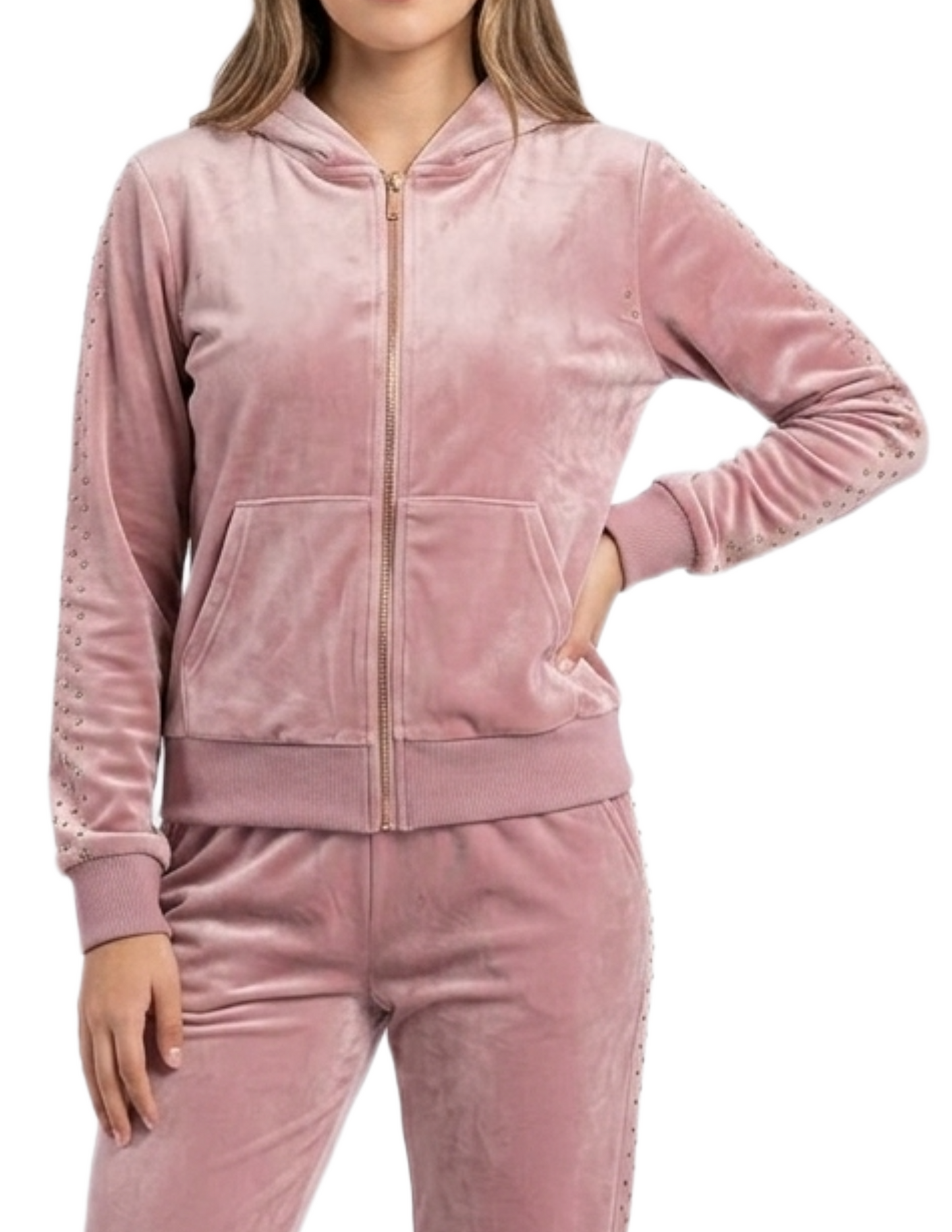 Conjunto deportivo rosa de terciopelo con decoraciones laterales de brillos