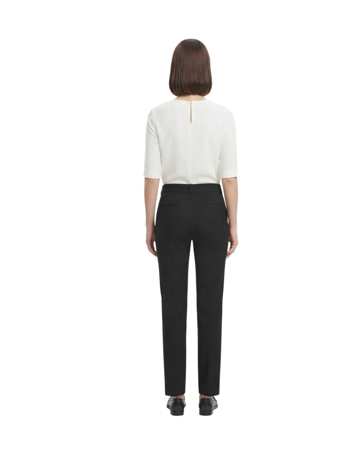 Pantalón negro de vestir con bolsas laterales