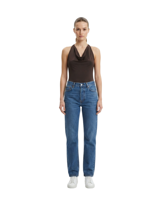 Blusa cafe estilo halter con cuelo caído