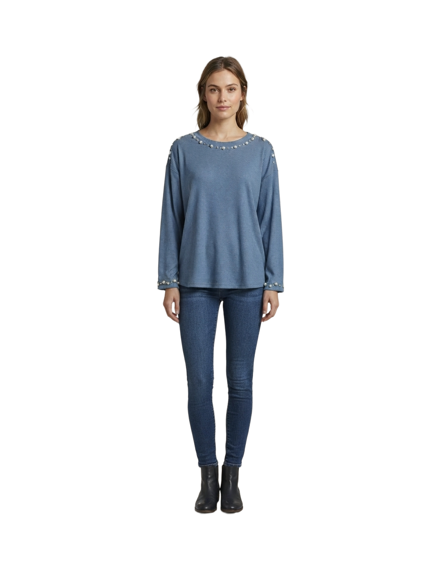 Blusa azul acanalada con detalle de perlas y brillos en cuello-mangas