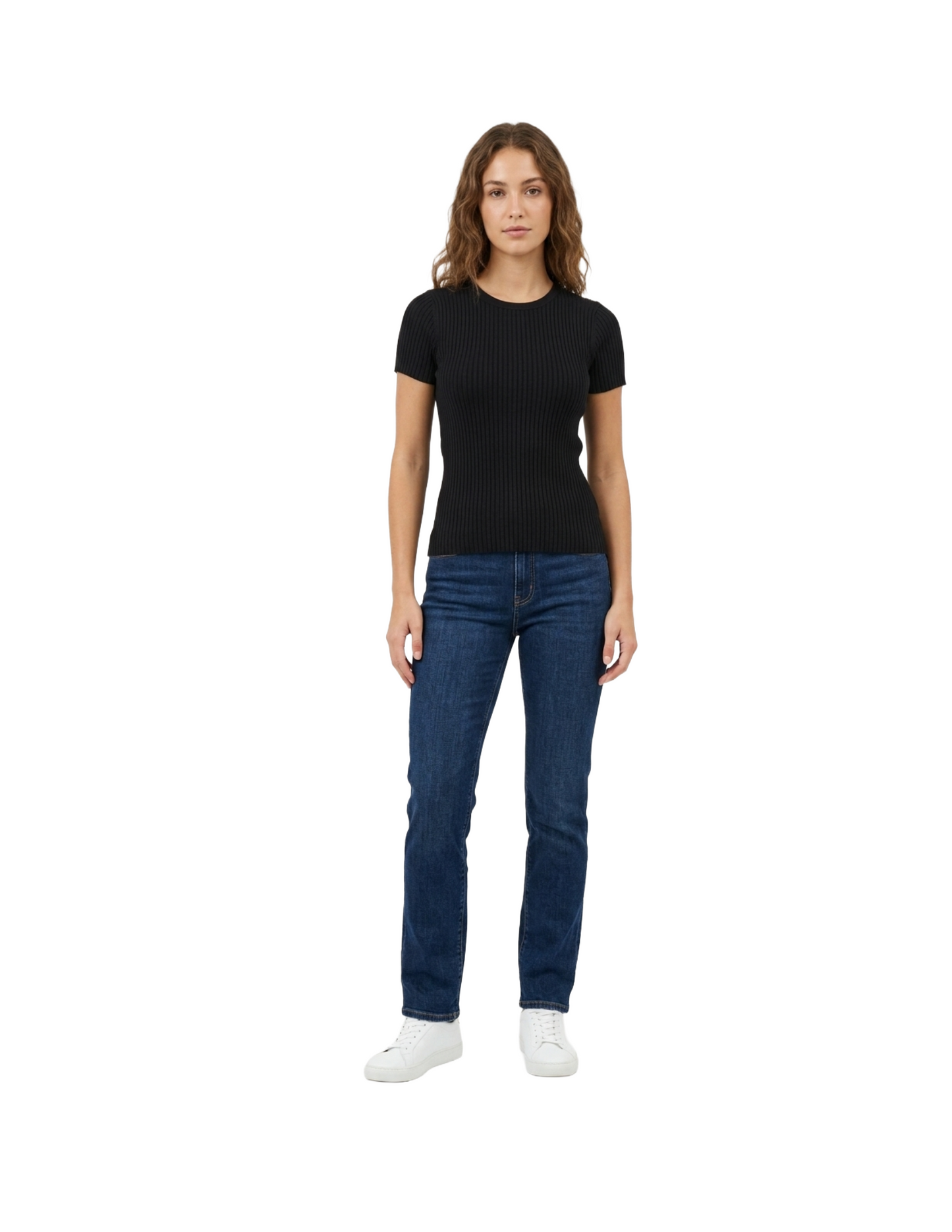 Blusa negra acanalada cuello redondo