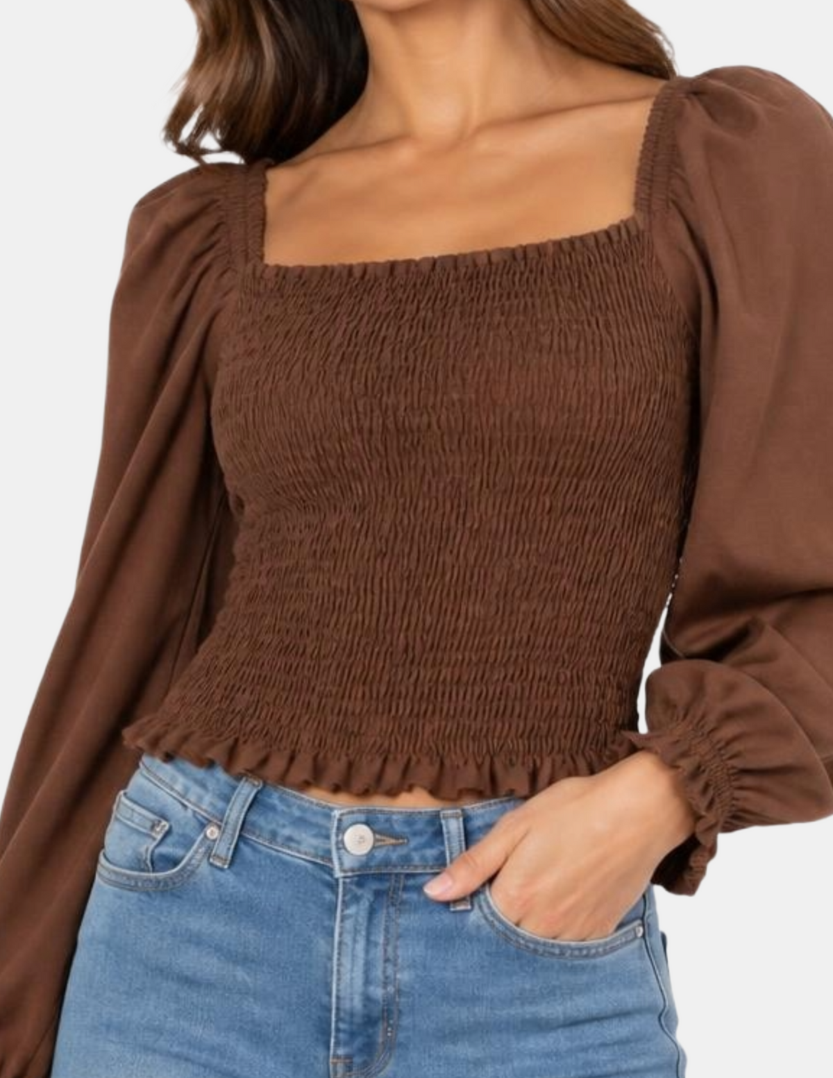 Blusa cafe con elásticos hombros descubiertos
