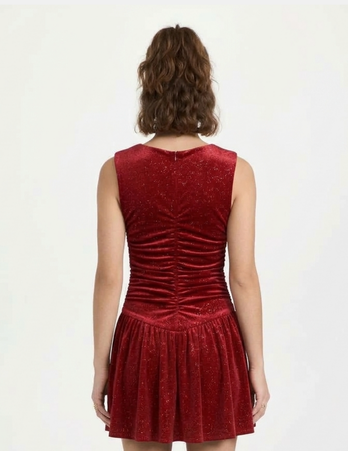 Vestido guinda de gamuza con destellos