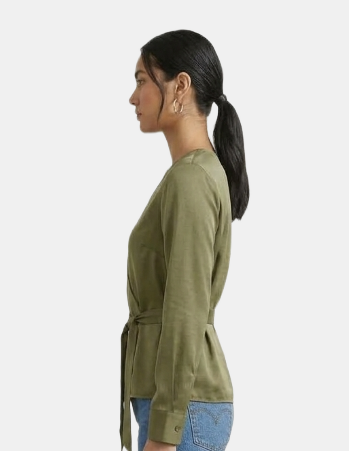Blusa verde satinada manga larga