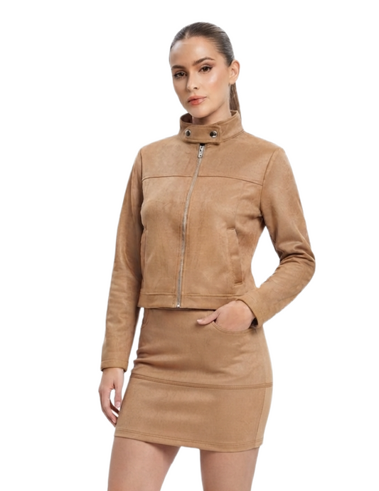 Conjunto de gamuza de chamarra y falda