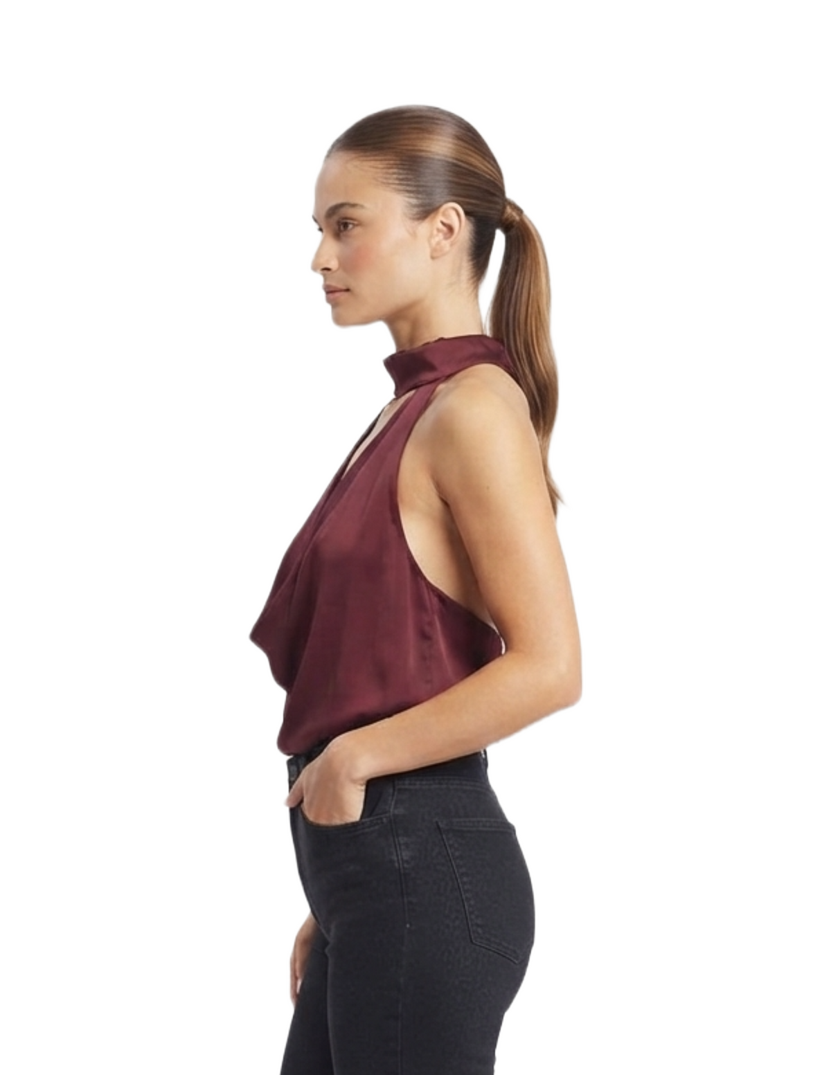 Blusa guinda con amarre en cuello satinada
