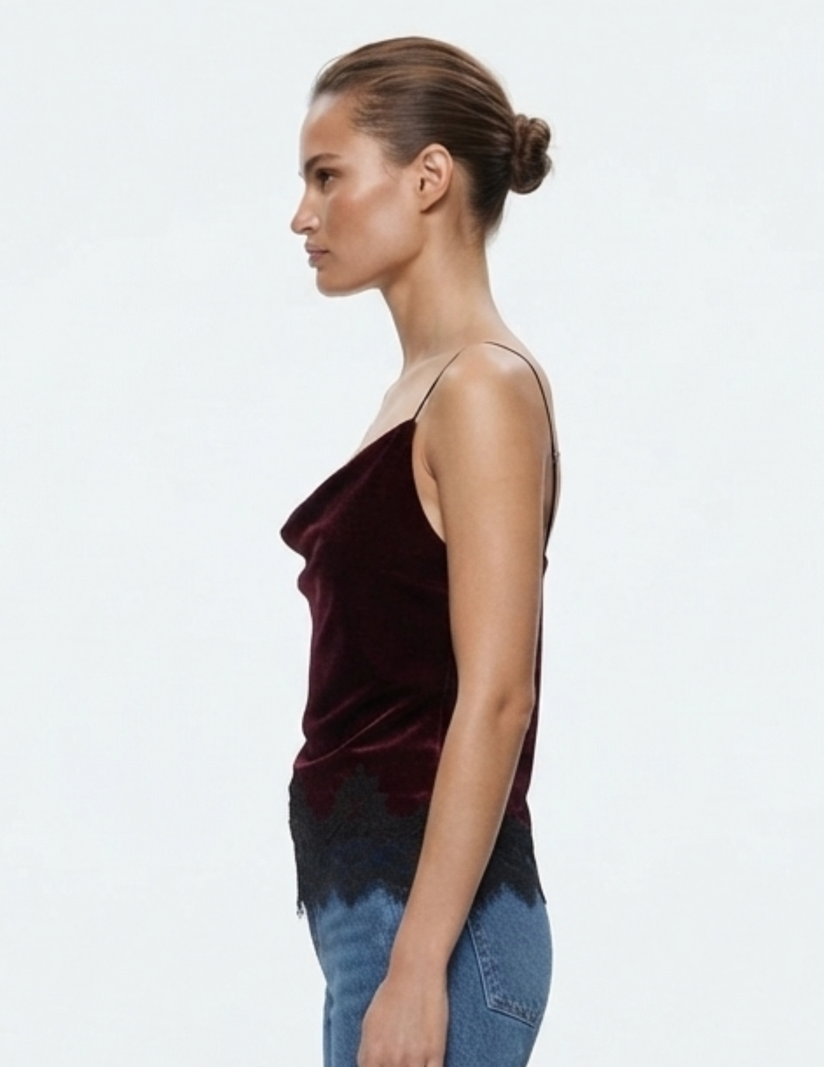 Blusa de gamuza con espalda descubierta