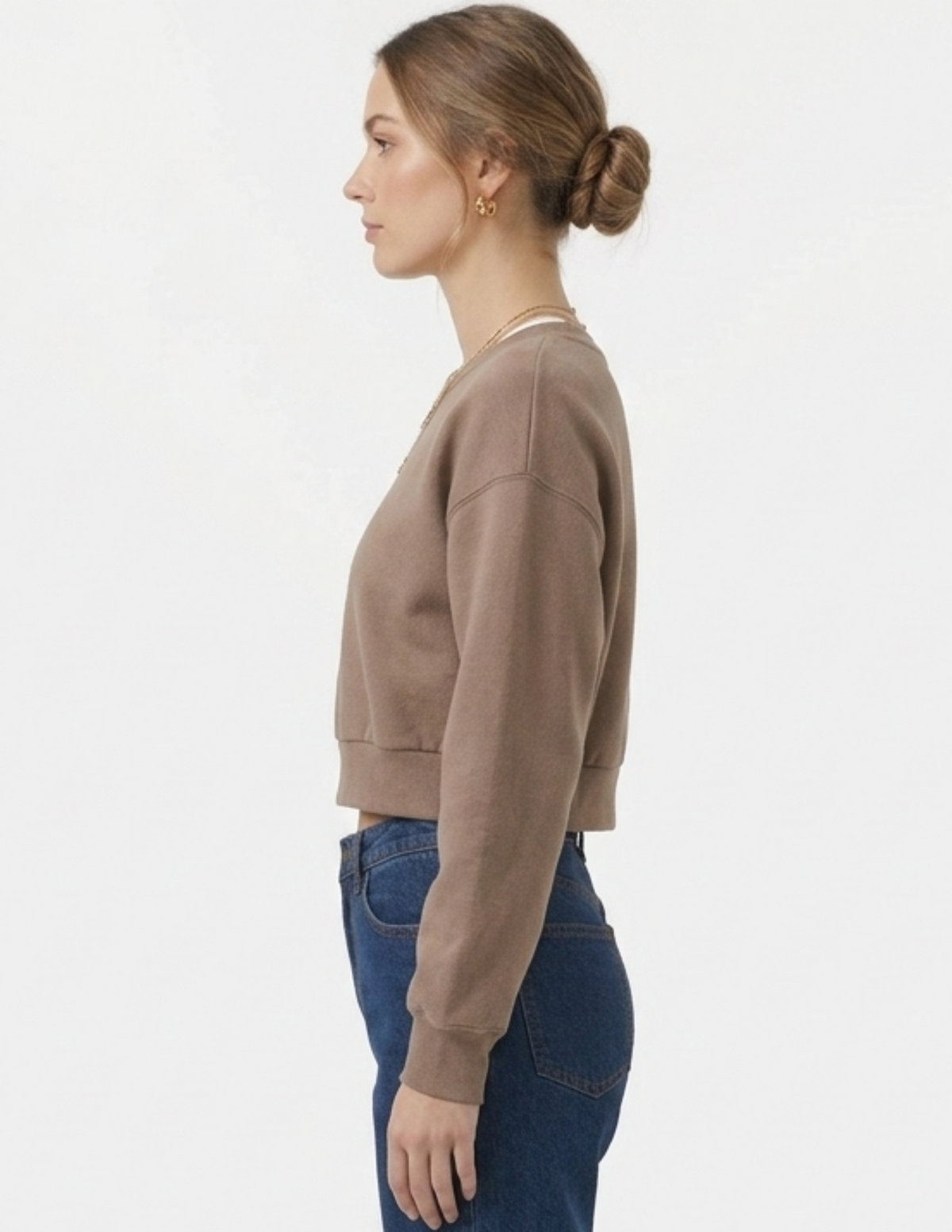 Sudadera cafe tipo crop top básica