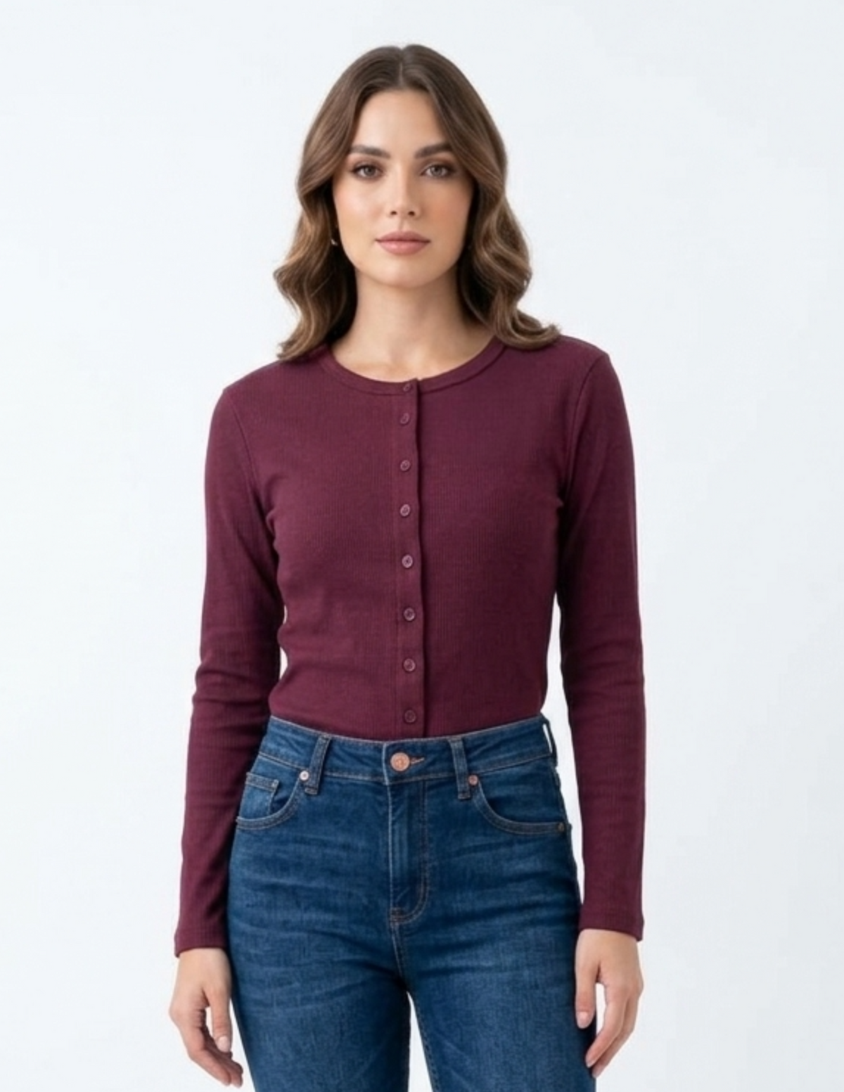 Blusa guinda acanalada abotonada