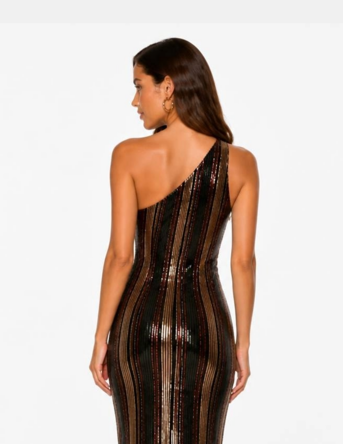 Vestido de lentejuela con dorado y negro de un tirante