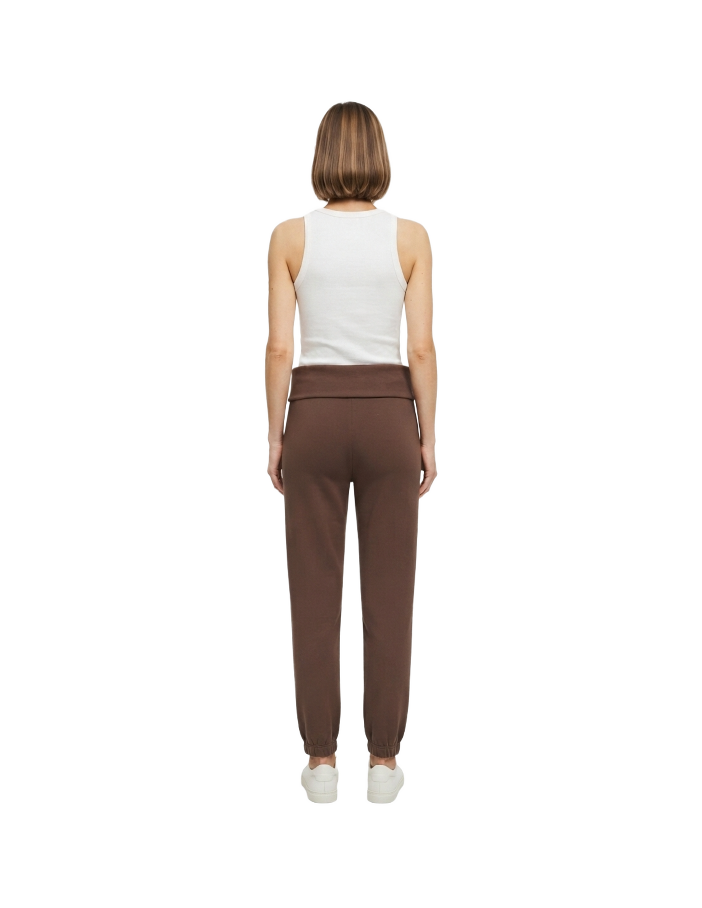 Pantalonera cafe con doblado en la cintura y elasticos en tobillos