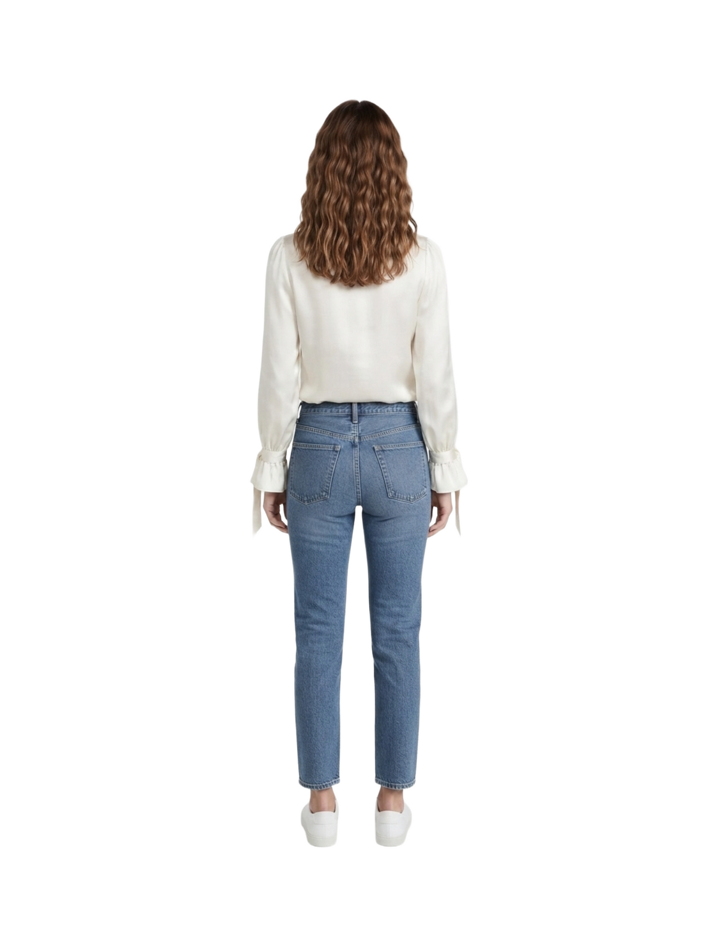 Blusa satinada abotonada con puños decorativos