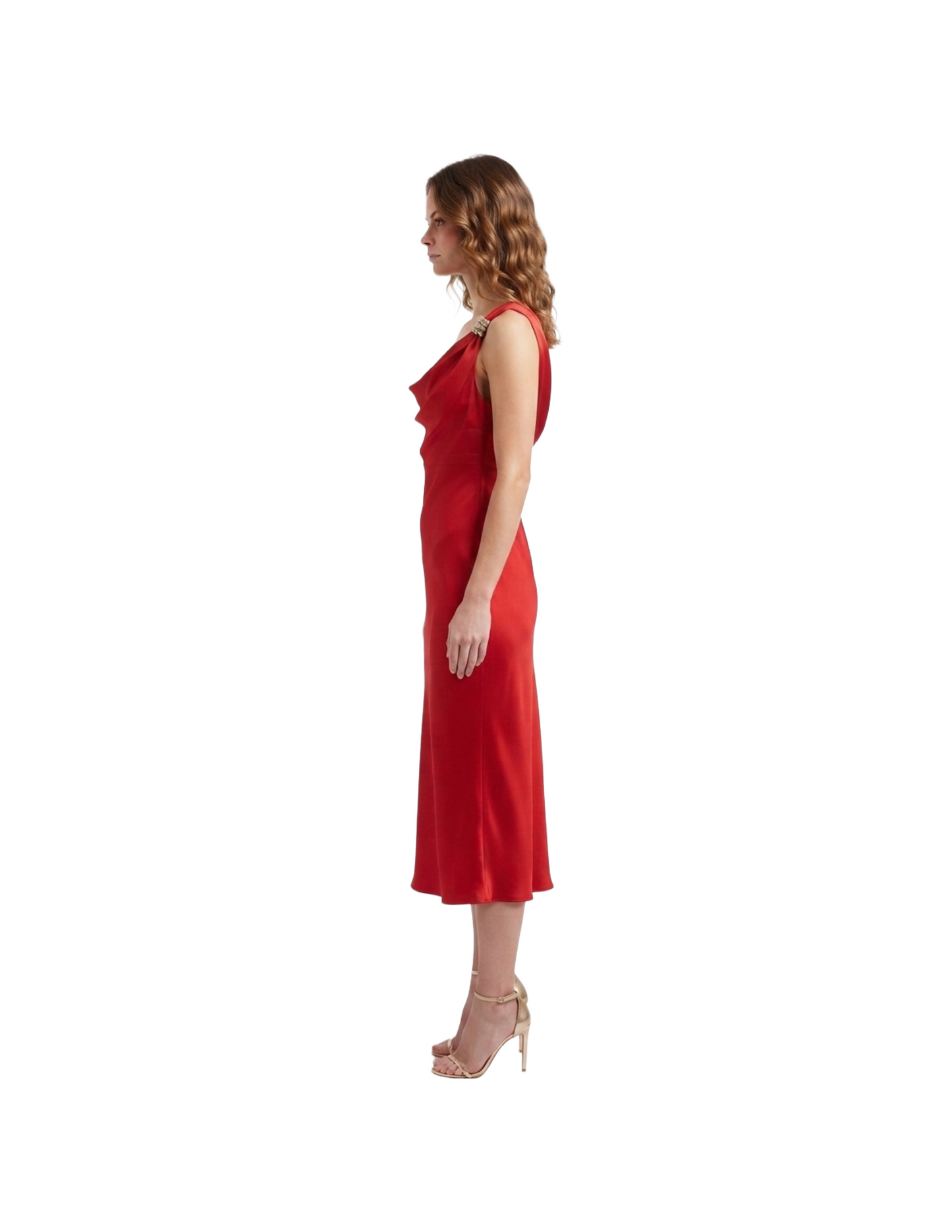 Vestido rojo satinado con detalle metalico en hombro