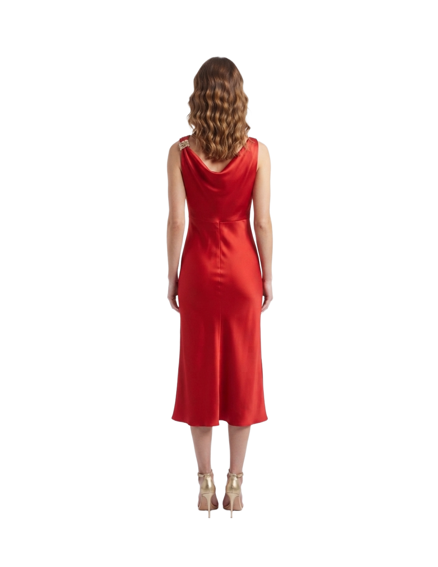 Vestido rojo satinado con detalle metalico en hombro