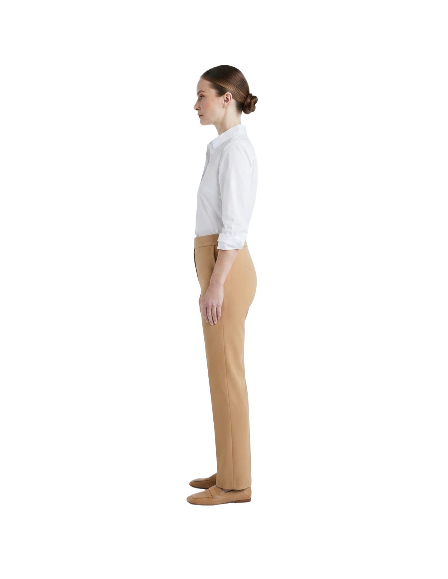 Pantalón beige con elástico en cintura de vestir corte recto