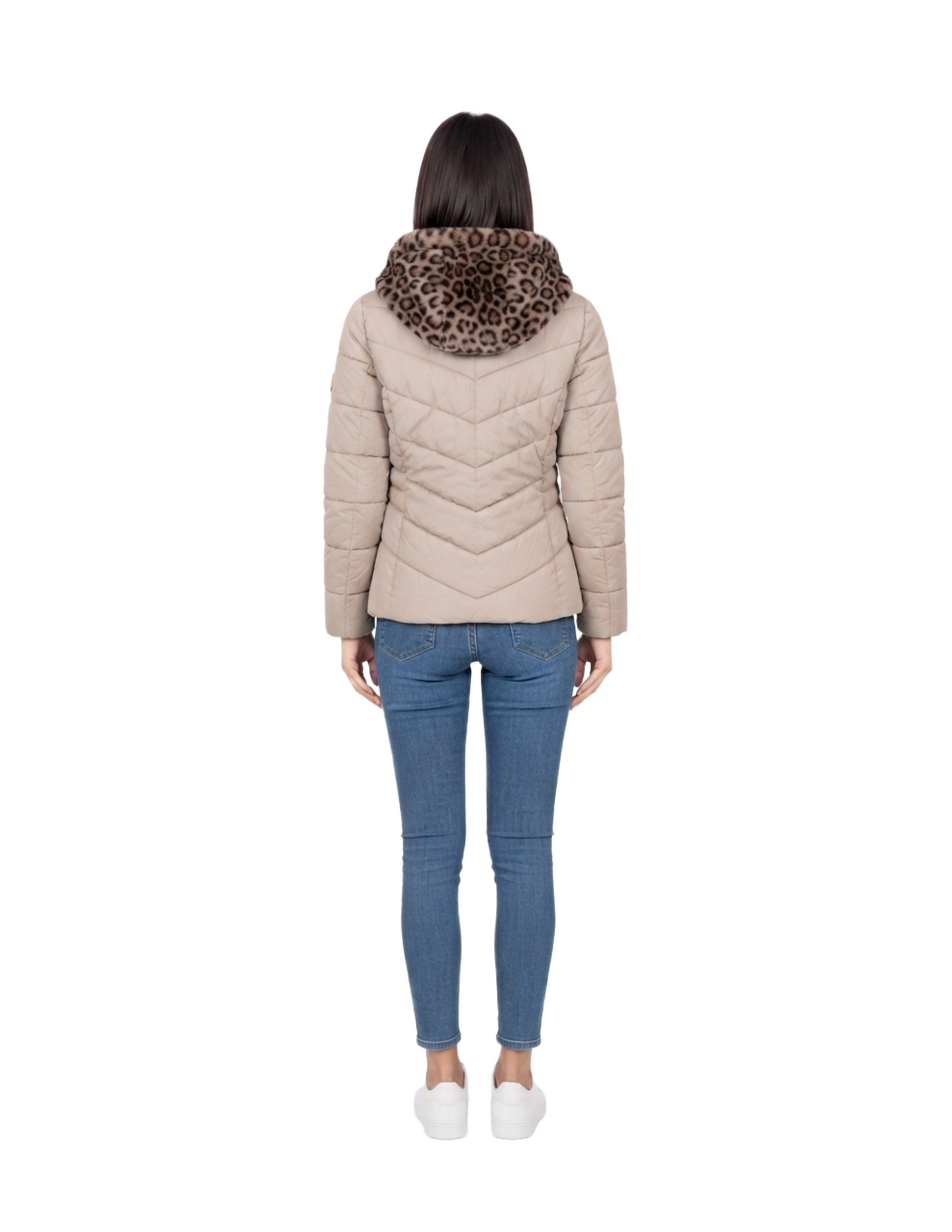 Chamarra capitoneado con gorro tipo animal print