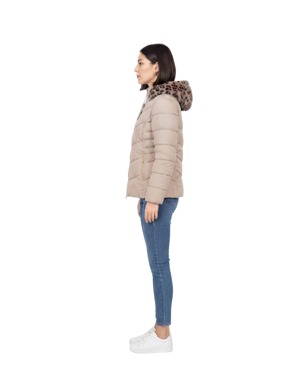Chamarra capitoneado con gorro tipo animal print
